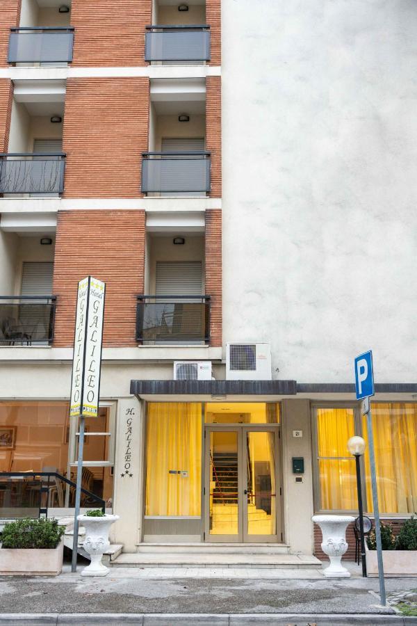 Hotel Galileo Римини Экстерьер фото